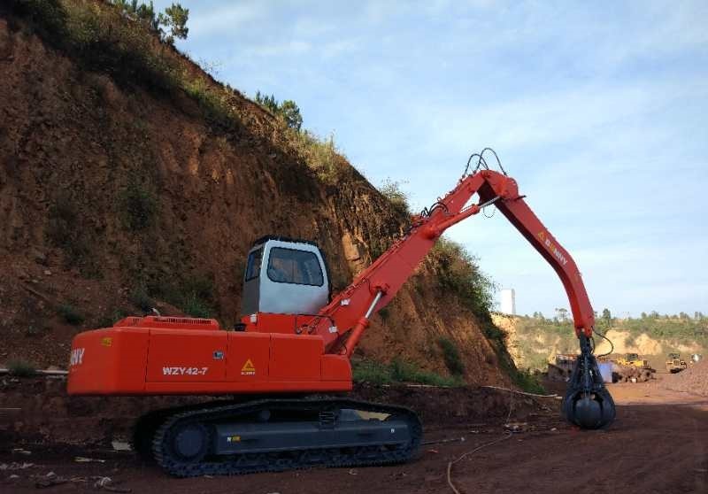 1530257267993991.jpg 電動抓鋼機(jī).jpg