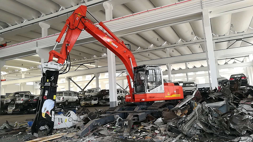 報廢汽車拆解機.png 報廢汽車拆解機.png